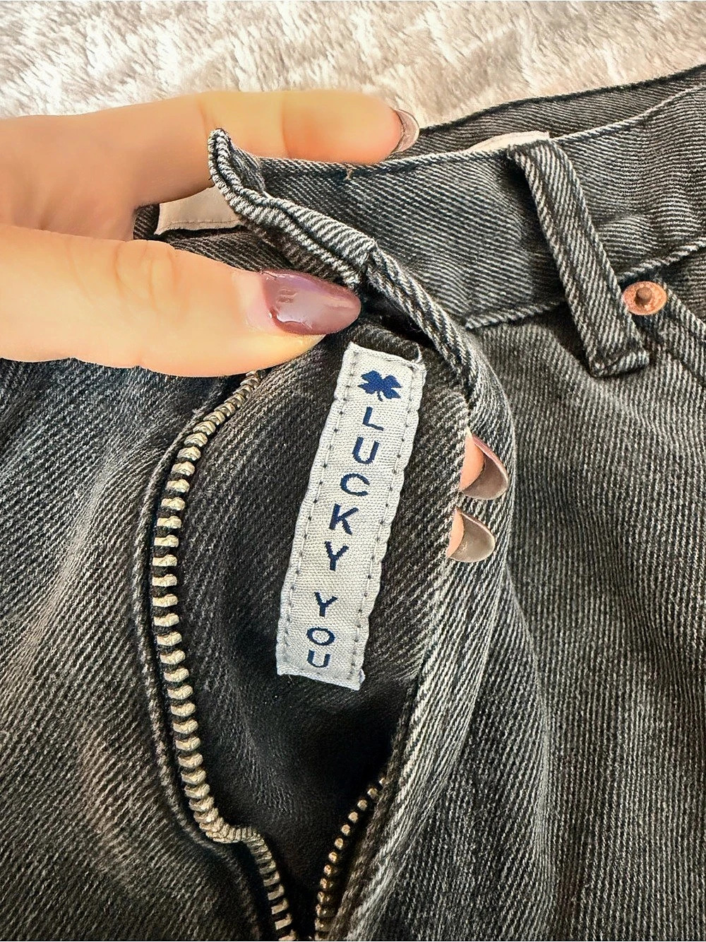 Lucky Brand Jeans Distressed Gray Jean Shorts Size 12/31